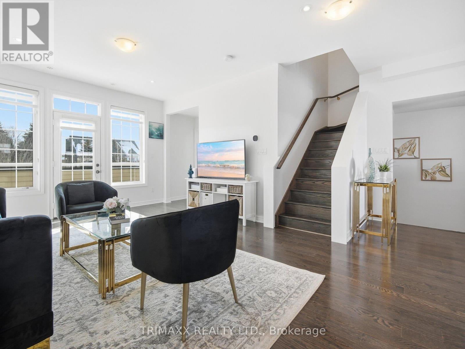 46 Mccardy Court, Caledon, Ontario  L7C 3W9 - Photo 3 - W12749502