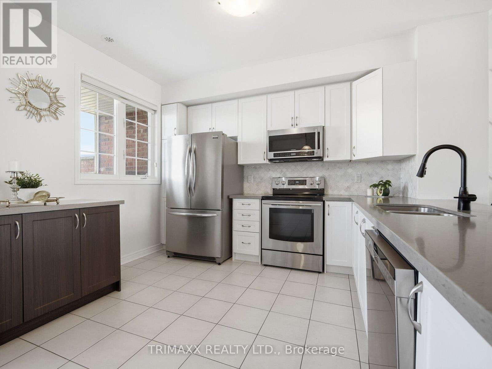 46 Mccardy Court, Caledon, Ontario  L7C 3W9 - Photo 9 - W12749502