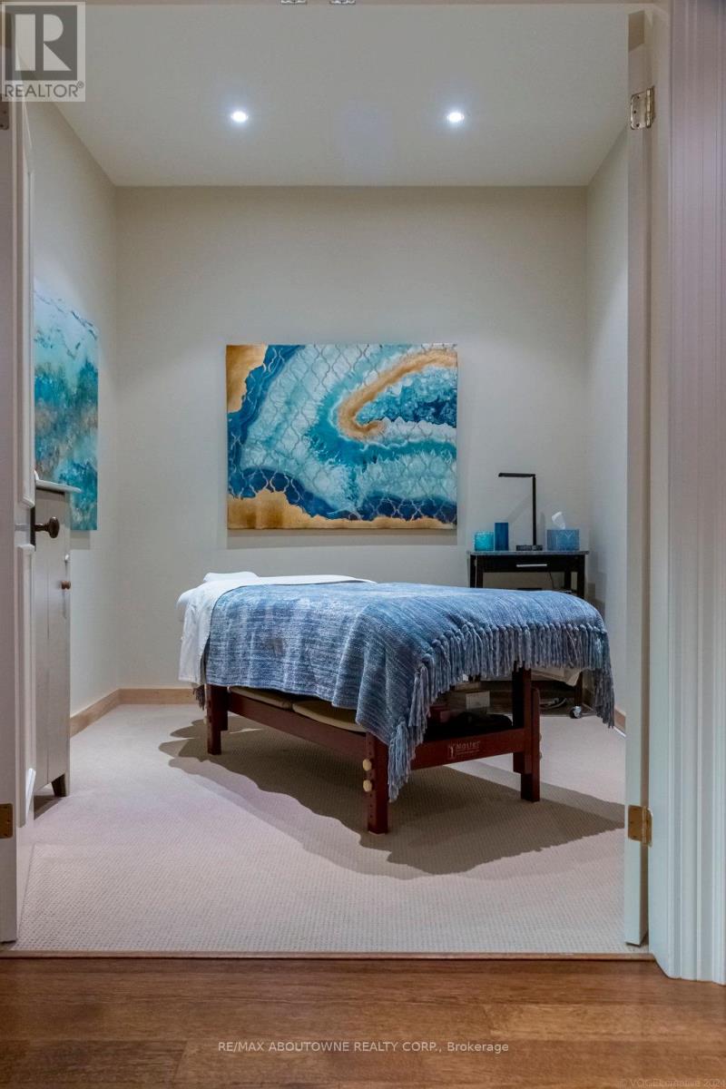 282 Dalewood Drive, Oakville, Ontario  L6J 4P3 - Photo 39 - W12749512