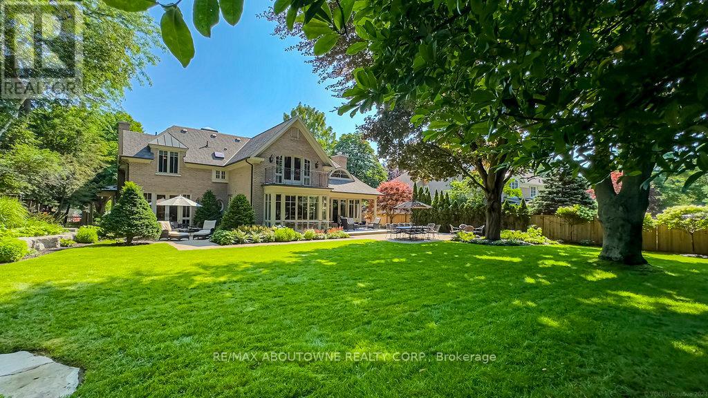 282 Dalewood Drive, Oakville, Ontario  L6J 4P3 - Photo 42 - W12749512