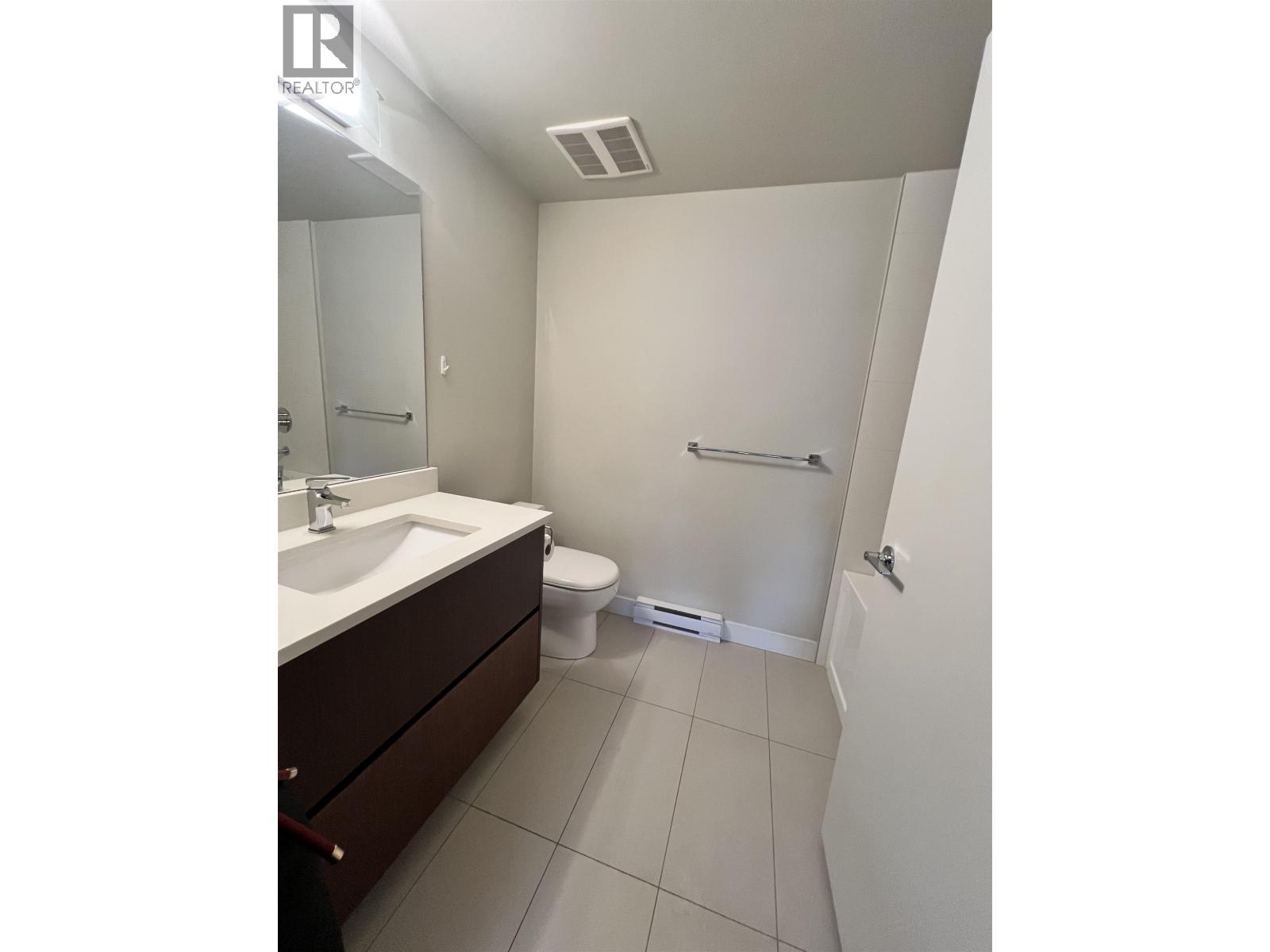 302 12409 Harris Road, Pitt Meadows, British Columbia  V3Y 0E7 - Photo 5 - R3056988