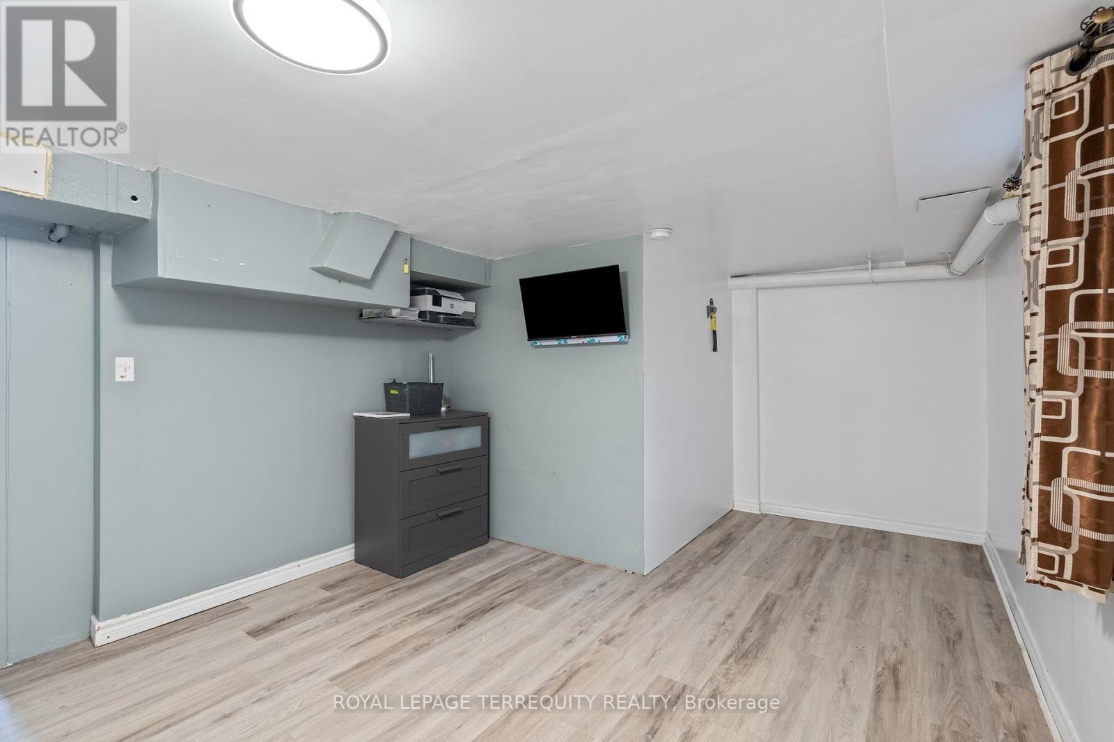 53 - 185 Denistoun Street, Welland, Ontario  L3C 6J6 - Photo 17 - X12749328