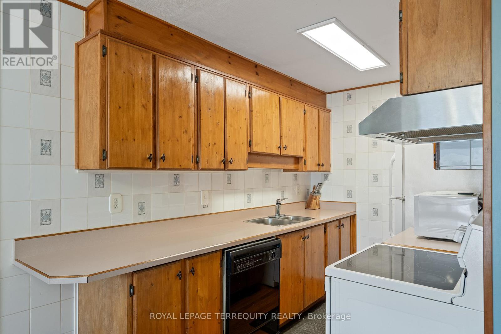 53 - 185 Denistoun Street, Welland, Ontario  L3C 6J6 - Photo 6 - X12749328