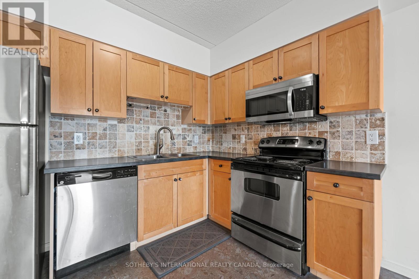 409 - 155 Water Street S, Cambridge, Ontario  N1R 3E3 - Photo 25 - X12749370