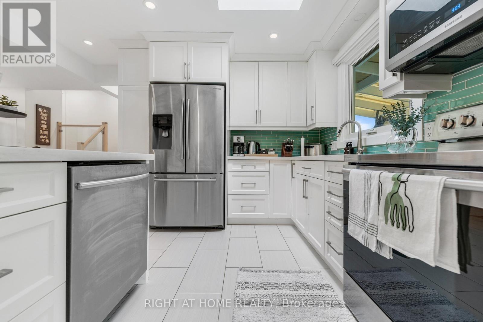 11 Nickel Street, St. Catharines, Ontario  L2M 1L4 - Photo 4 - X12749402