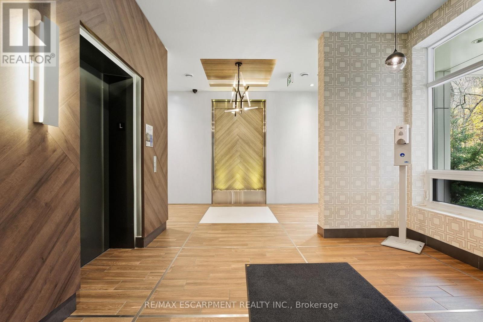 308 - 455 Charlton Avenue, Hamilton, Ontario  L8N 0B2 - Photo 5 - X12749408