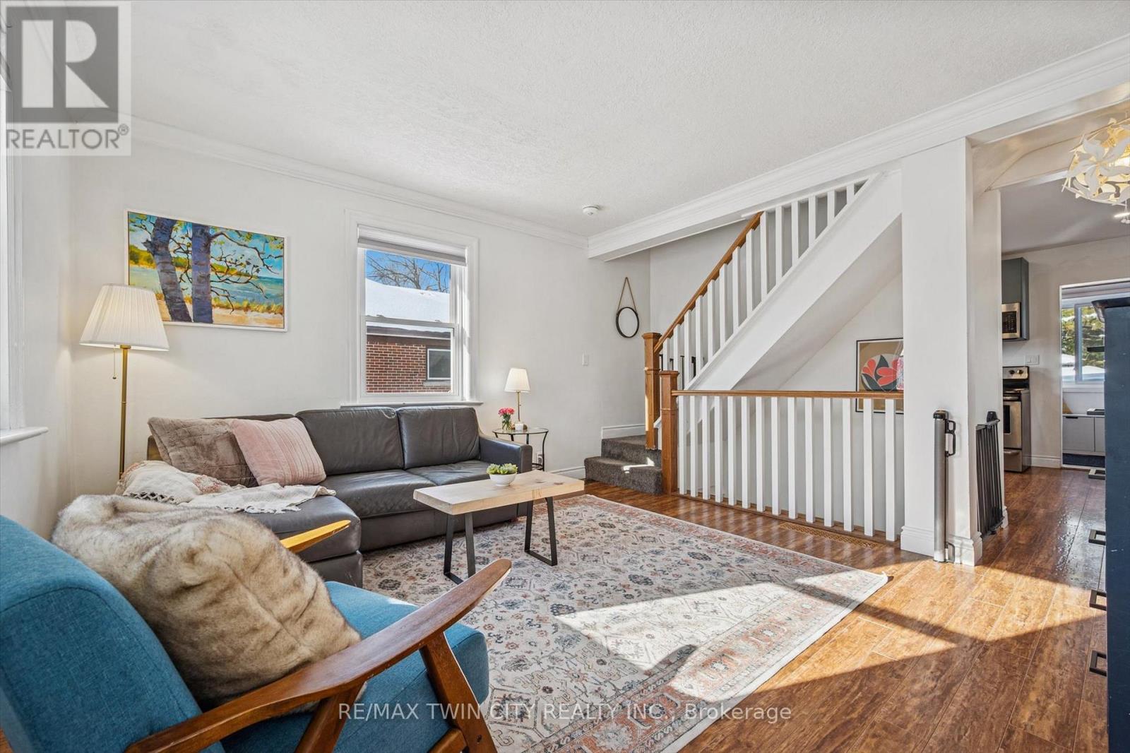 323 Paisley Road, Guelph, Ontario  N1H 2R1 - Photo 6 - X12749486