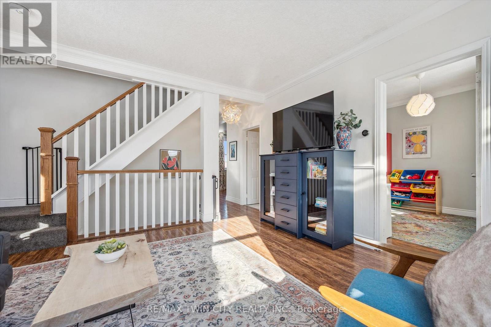 323 Paisley Road, Guelph, Ontario  N1H 2R1 - Photo 7 - X12749486