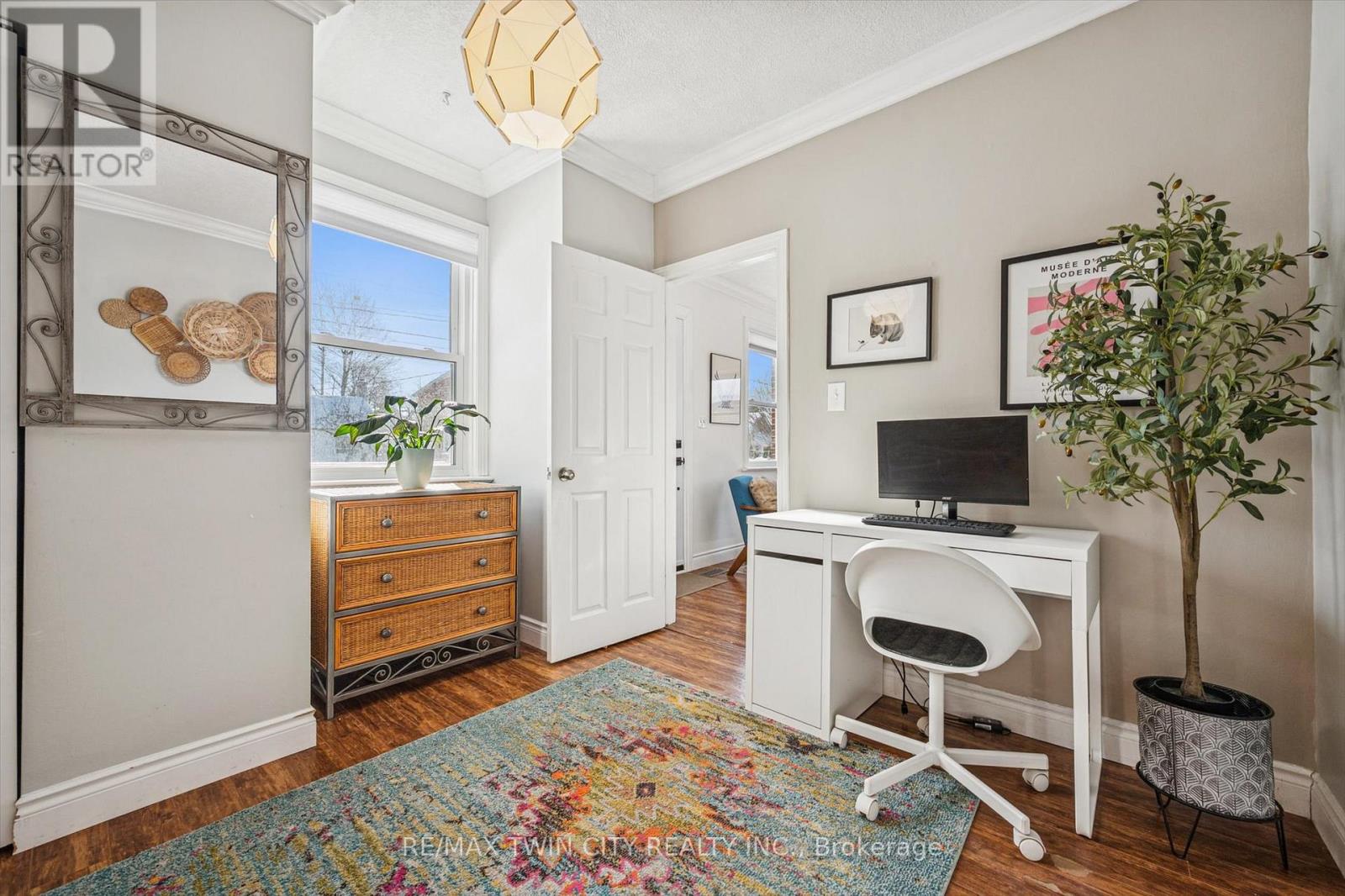 323 Paisley Road, Guelph, Ontario  N1H 2R1 - Photo 9 - X12749486