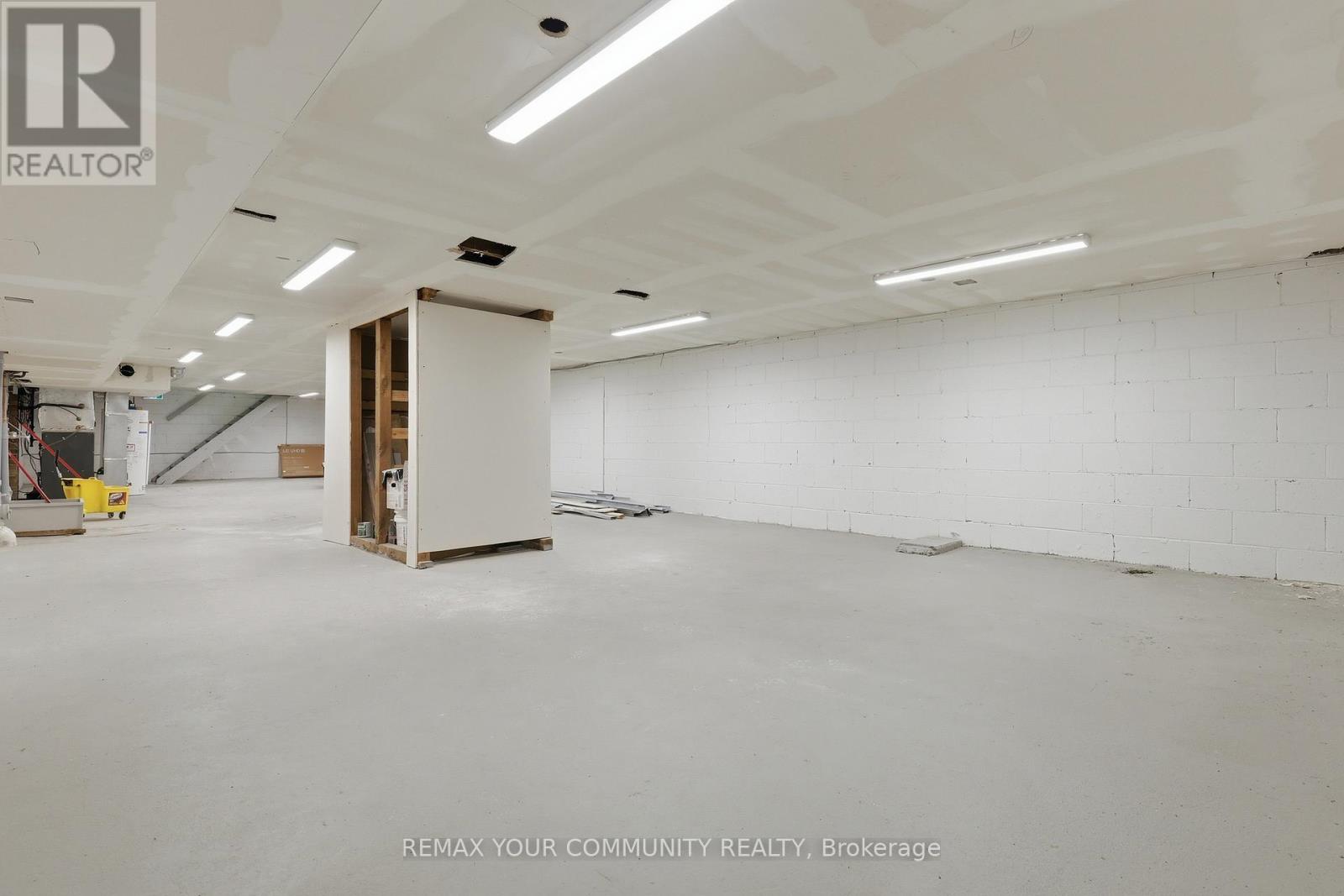 724 Lakeshore Road E, Mississauga, Ontario  L5G 1J6 - Photo 20 - W12687674