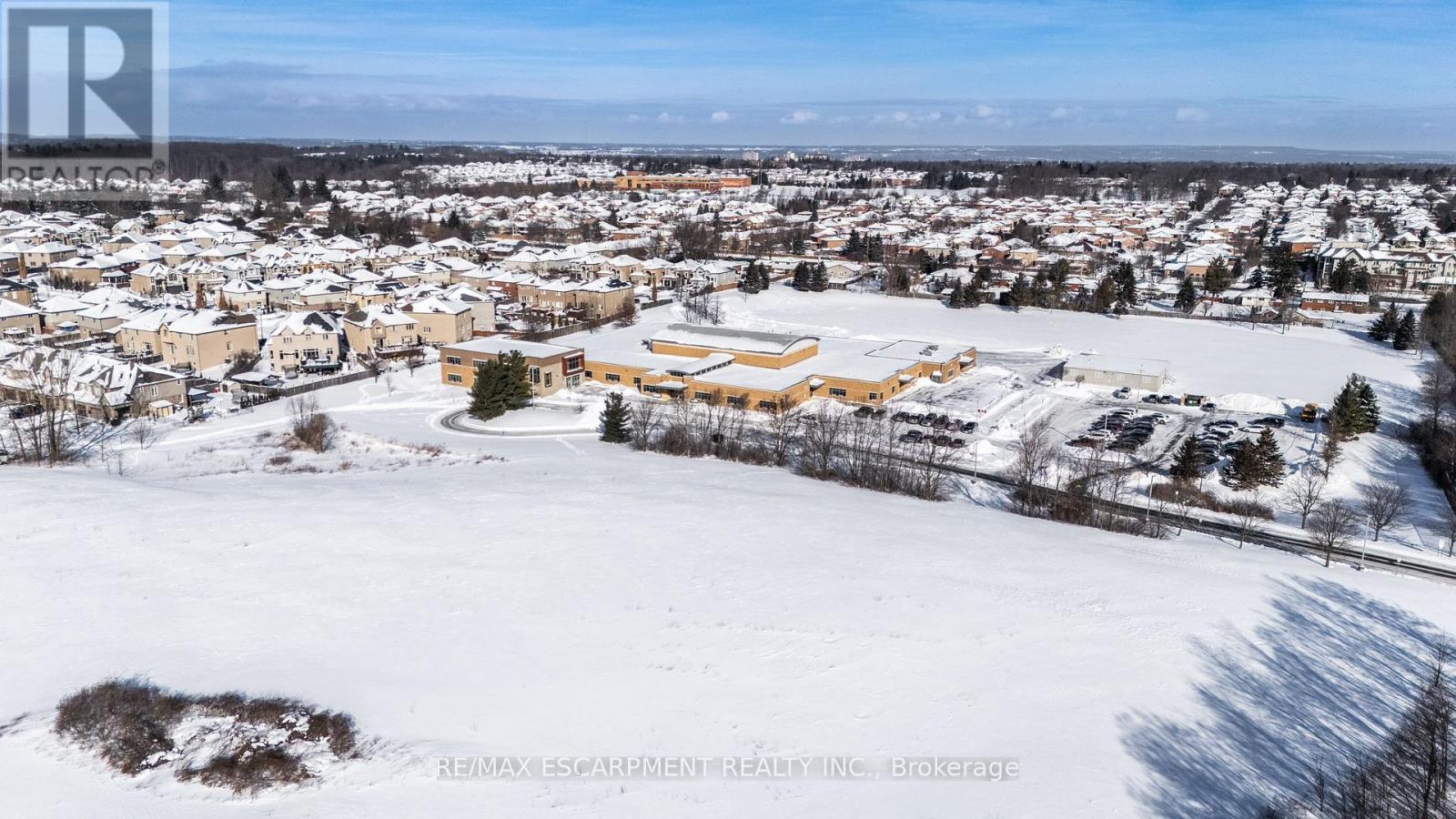 44 Madonna Drive, Hamilton, Ontario  L9B 0G9 - Photo 35 - X12742828