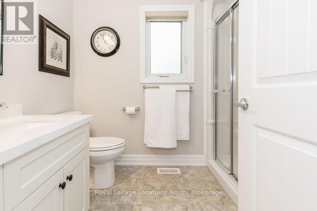 124 New York Avenue, Wasaga Beach, Ontario  L9Z 3A8 - Photo 26 - S12749656