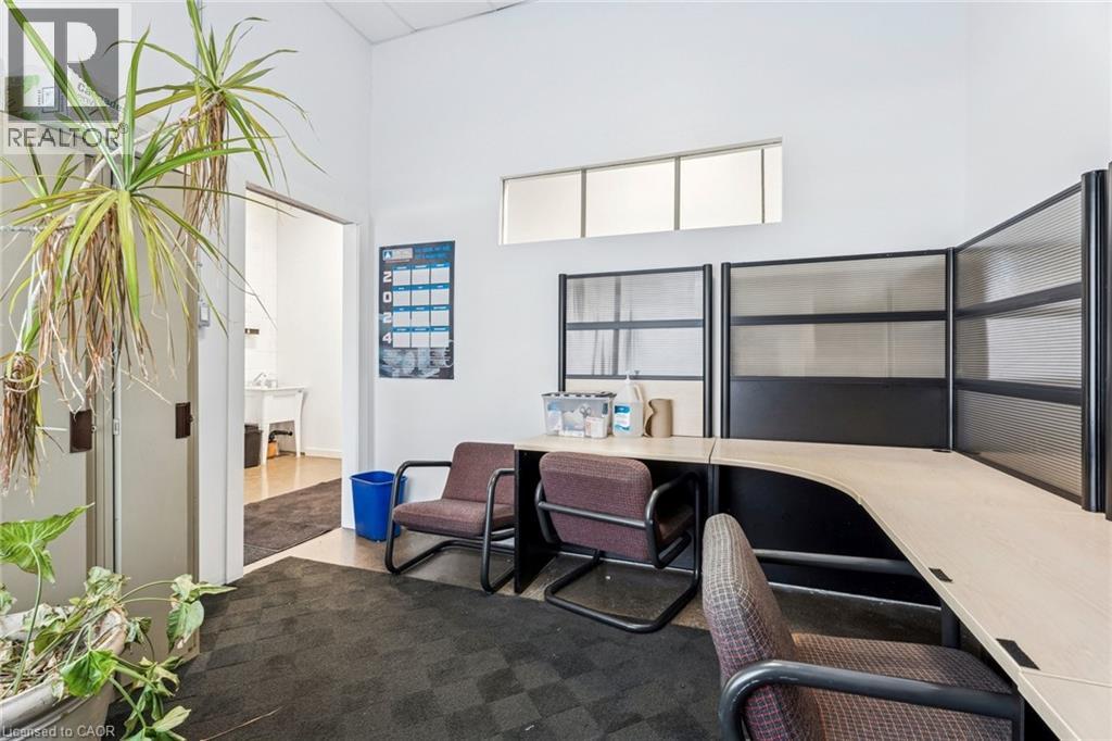 1810 E Barton Street E, Hamilton, Ontario  L8H 2Y6 - Photo 5 - 40801418