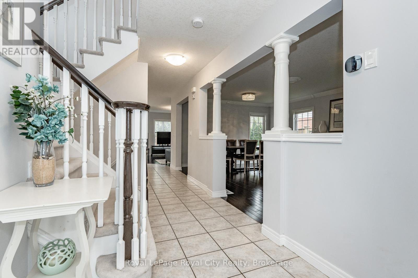 274 Farley Drive, Guelph (Pineridge/westminster Woods), Ontario  N1L 1N6 - Photo 2 - X12749578