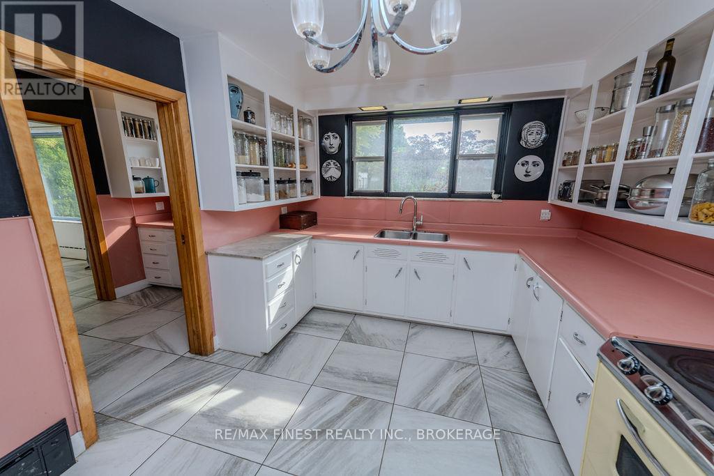 10 Brant Avenue, Kingston, Ontario  K7K 4V1 - Photo 11 - X12749612