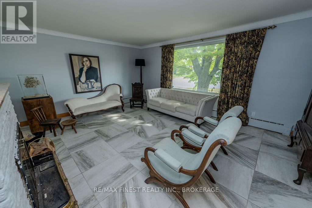 10 Brant Avenue, Kingston, Ontario  K7K 4V1 - Photo 6 - X12749612