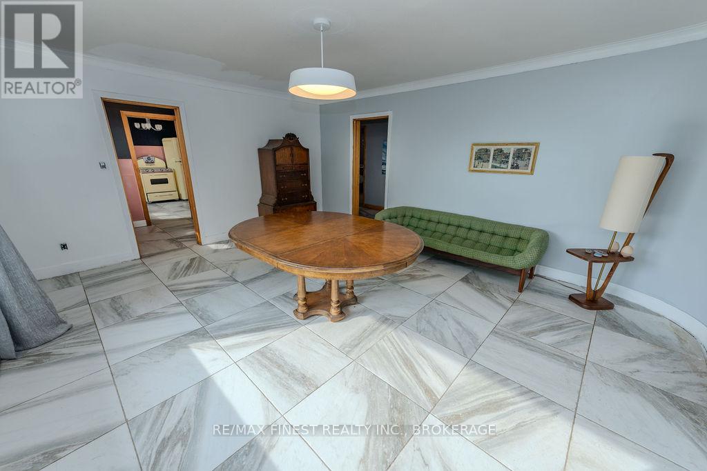 10 Brant Avenue, Kingston, Ontario  K7K 4V1 - Photo 9 - X12749612