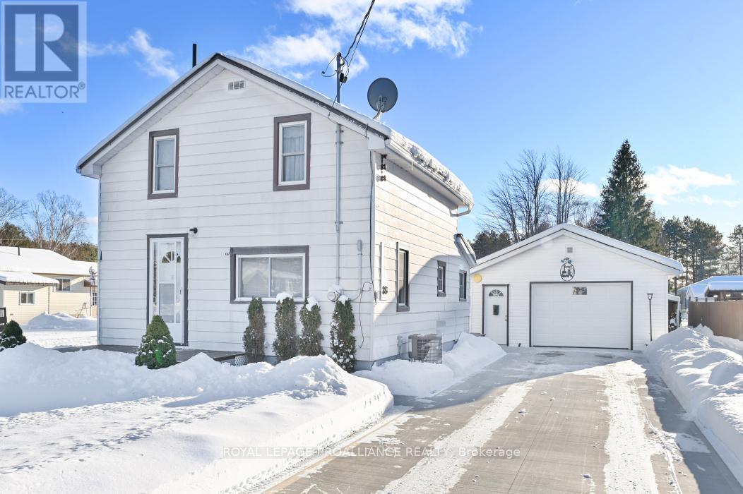 36 JONES STREET, Addington Highlands, Ontario