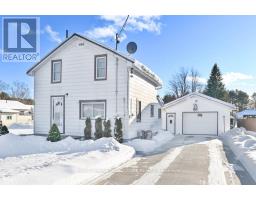 36 JONES STREET, Addington Highlands, Ontario