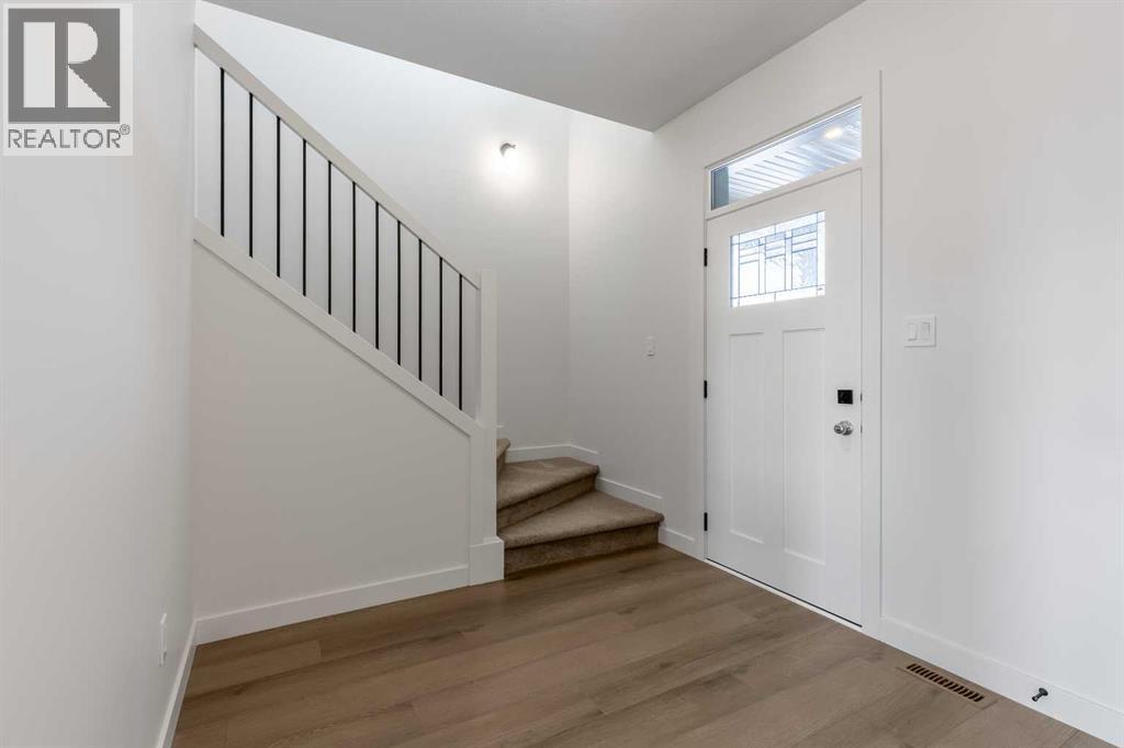 346 Canyon Meadows Road W, Lethbridge, Alberta  T1K 8E7 - Photo 2 - A2274702