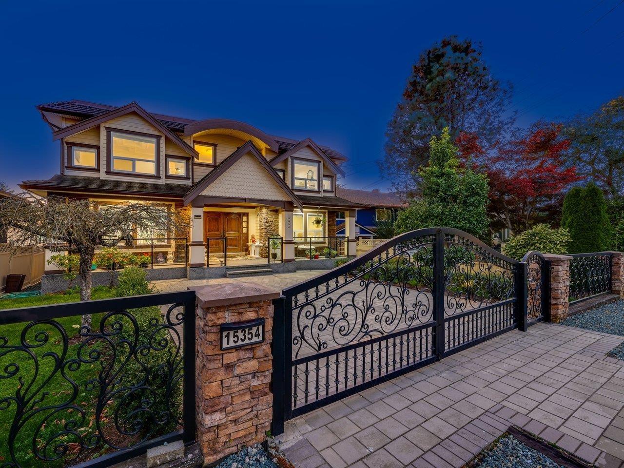 15354 Royal Avenue, White Rock, British Columbia  V4B 1M8 - Photo 2 - R3058007