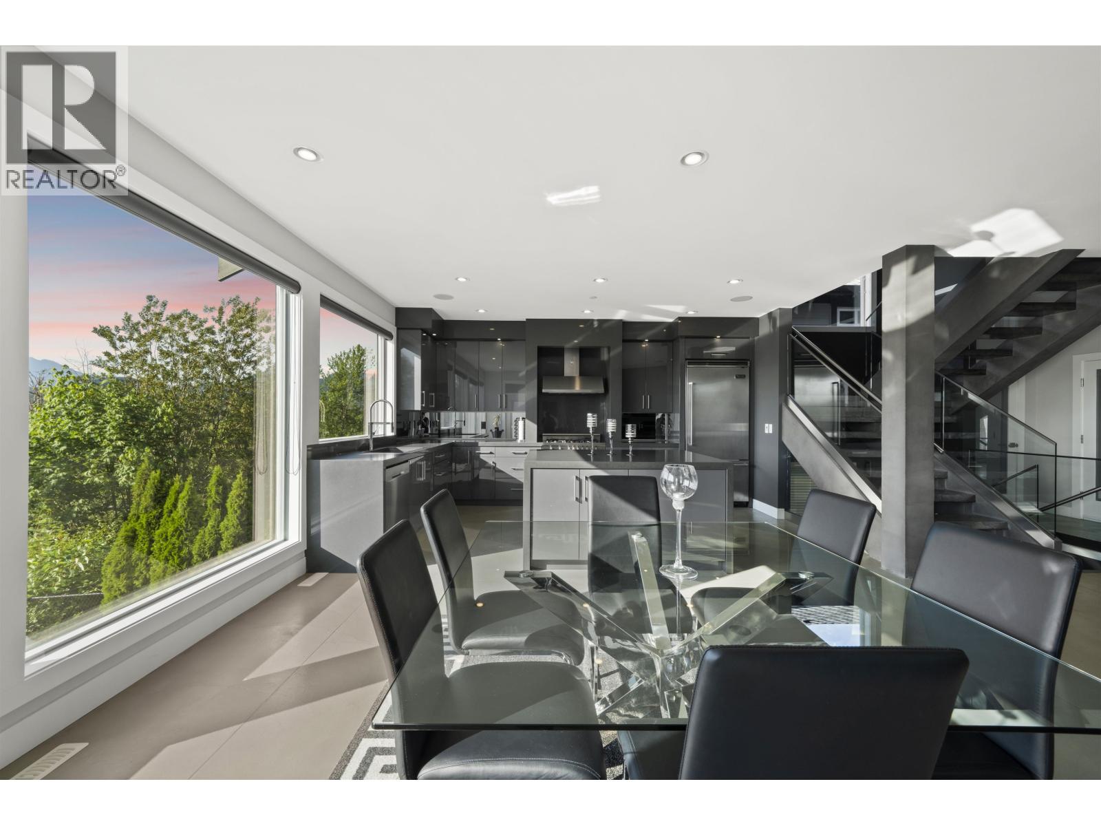 13645 Mckercher Drive, Maple Ridge, British Columbia  V4R 0E1 - Photo 11 - R3070065