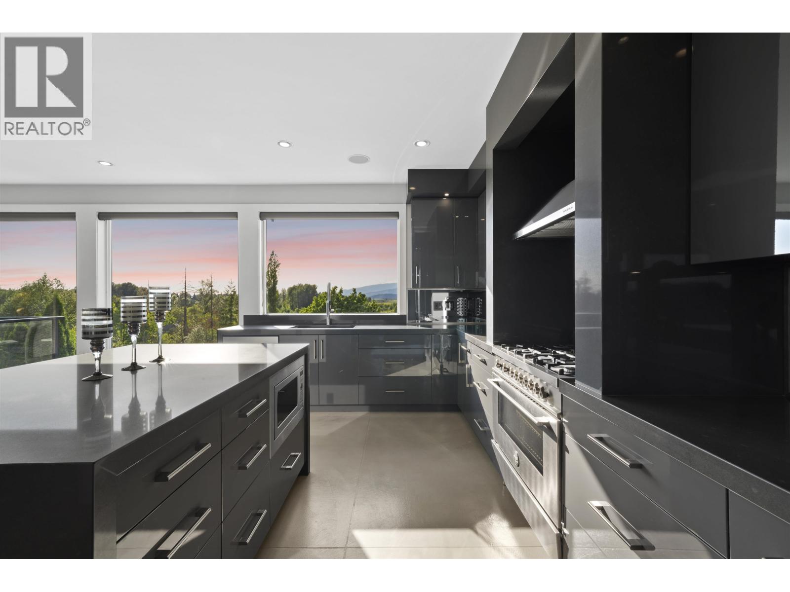 13645 Mckercher Drive, Maple Ridge, British Columbia  V4R 0E1 - Photo 13 - R3070065