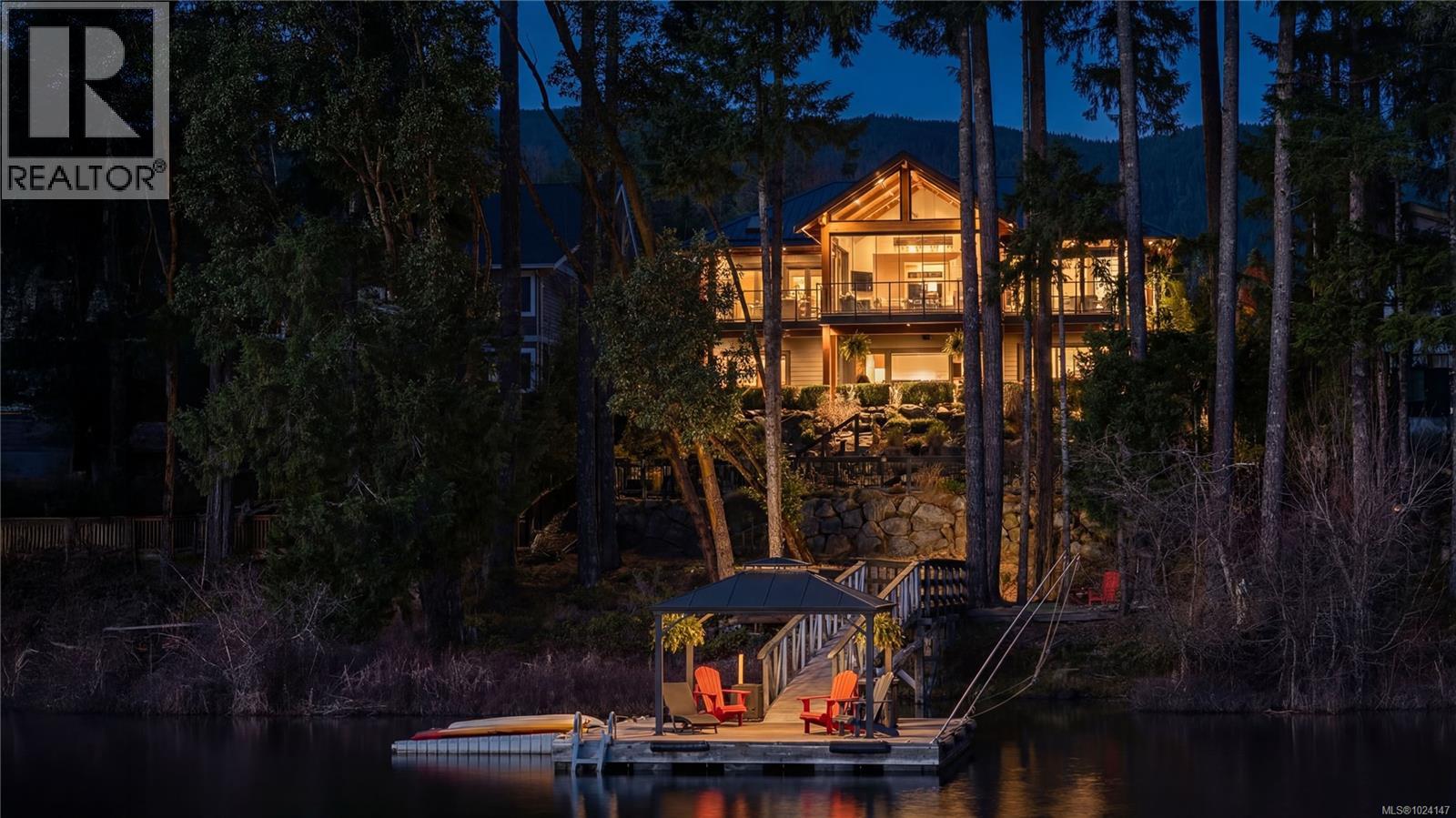 7342 Lakefront Pl, Lake Cowichan, British Columbia