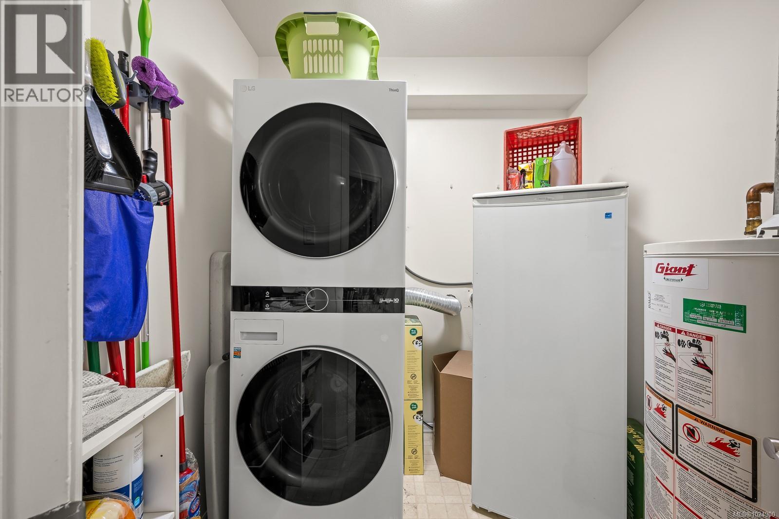 104 1970 Comox Ave, Comox, British Columbia  V9M 3M7 - Photo 32 - 1024900