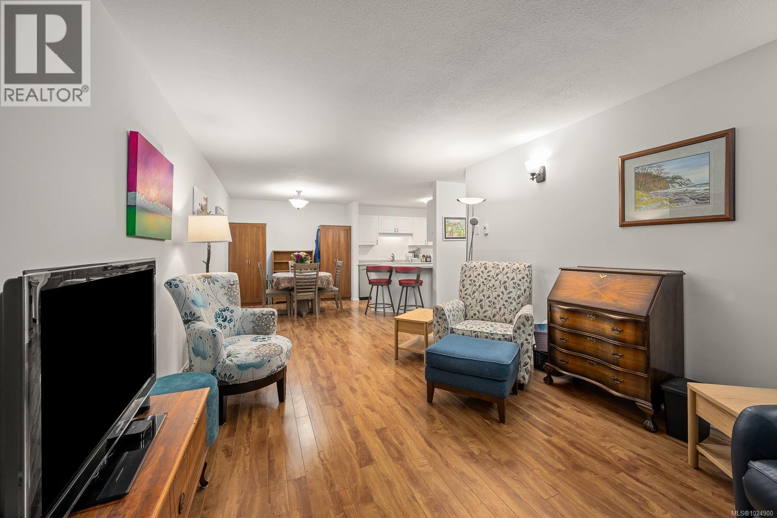 104 1970 Comox Ave, Comox, British Columbia  V9M 3M7 - Photo 5 - 1024900