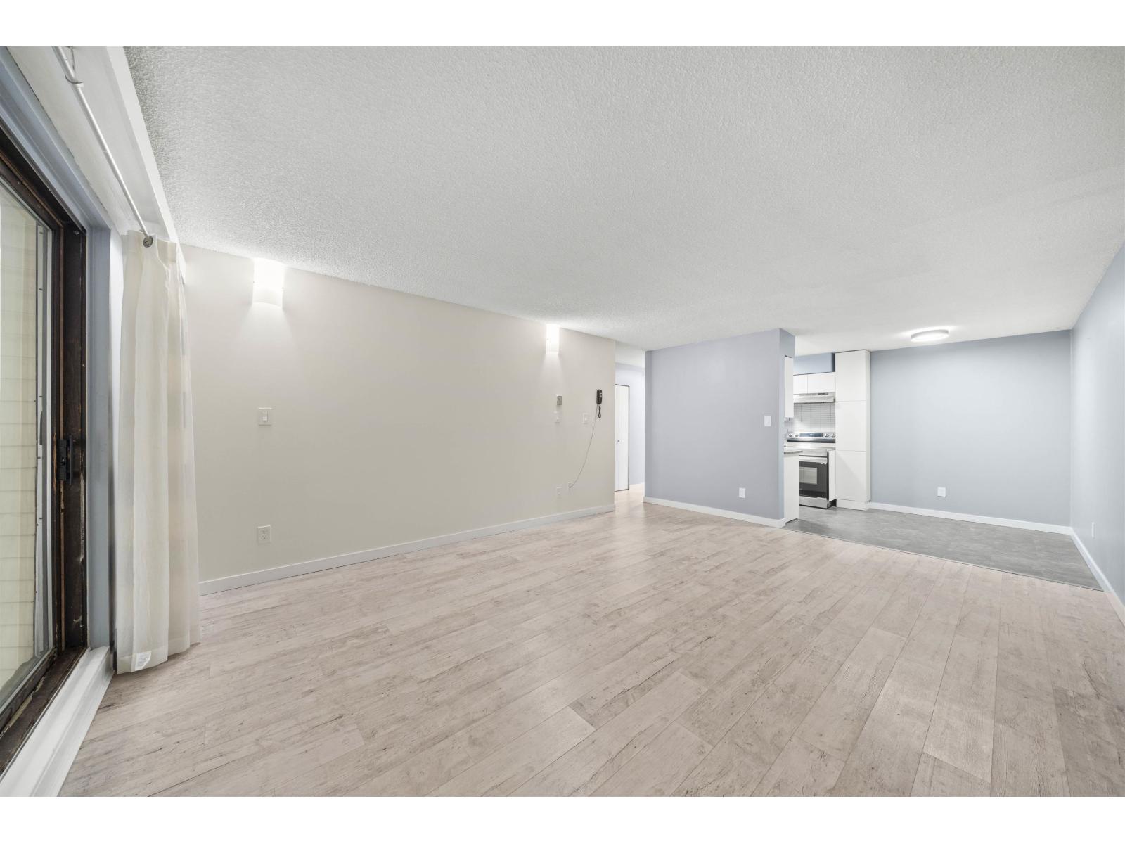 110 15238 100 Avenue, Surrey, British Columbia  V3R 7T9 - Photo 6 - R3085366