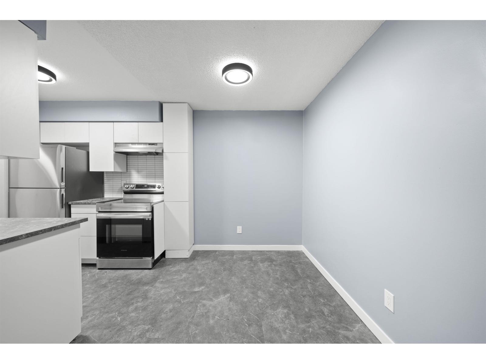 110 15238 100 Avenue, Surrey, British Columbia  V3R 7T9 - Photo 9 - R3085366