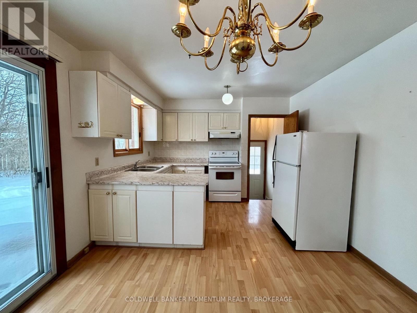 3 Island Road, St. Catharines, Ontario  L2M 4B5 - Photo 11 - X12749546