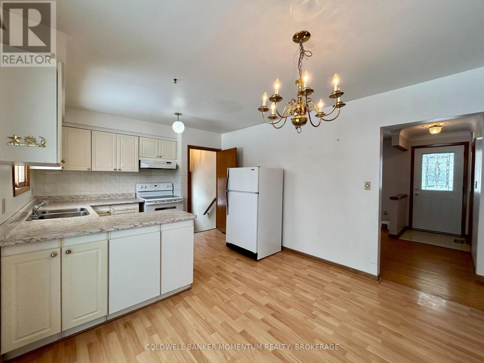 3 Island Road, St. Catharines, Ontario  L2M 4B5 - Photo 12 - X12749546