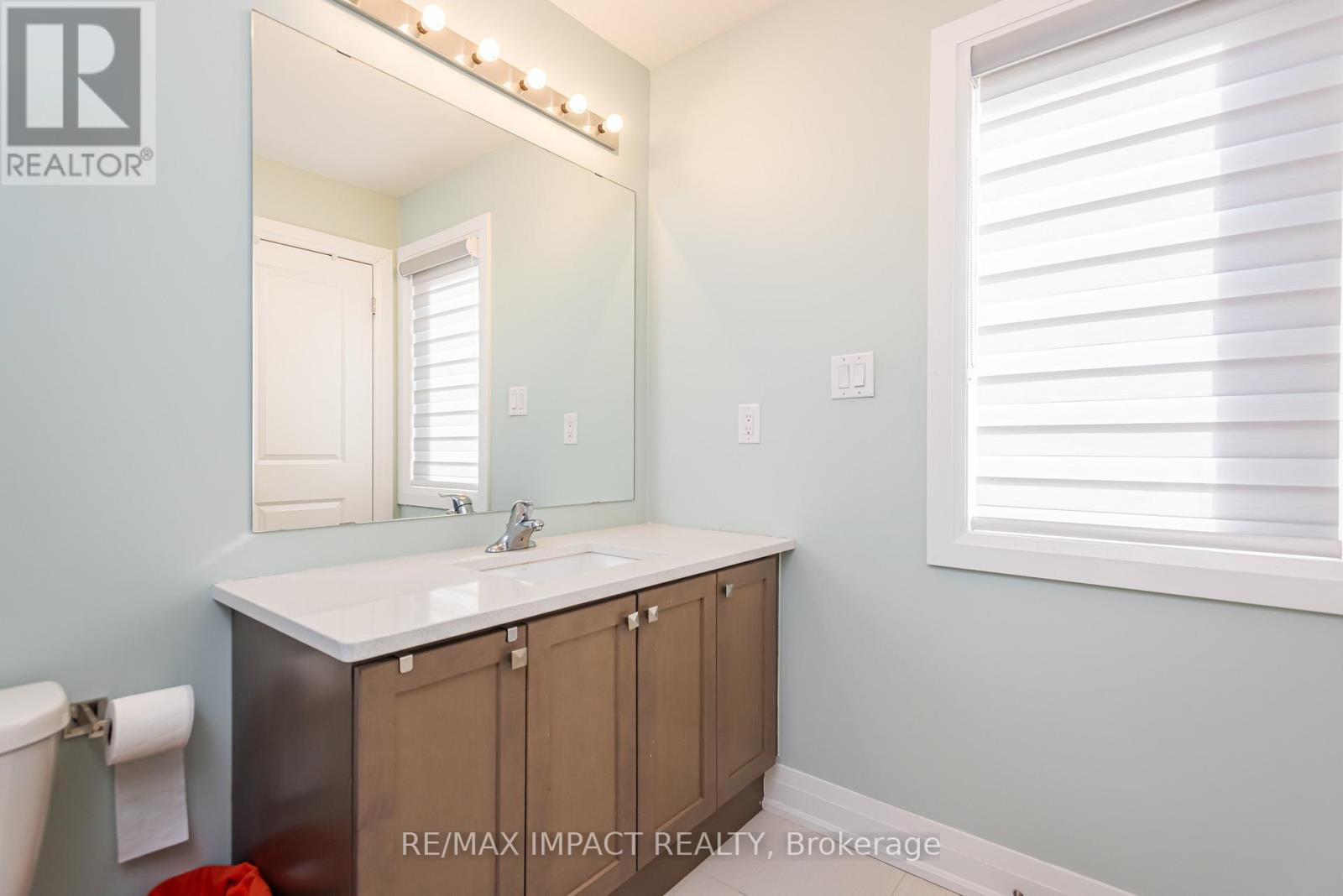 11 Larkin Lane, Clarington, Ontario  L1C 4A7 - Photo 10 - E12749506