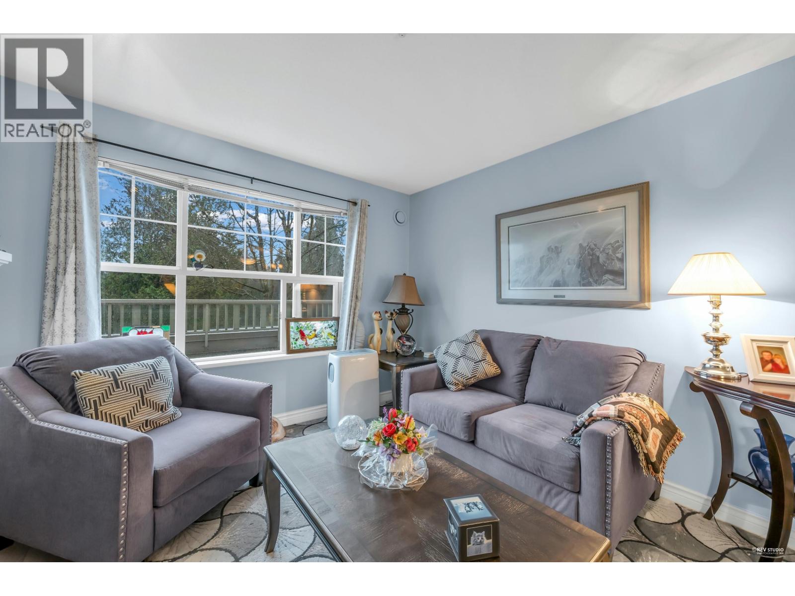 202 960 Lynn Valley Road, North Vancouver, British Columbia  V7J 3V6 - Photo 4 - R3085280