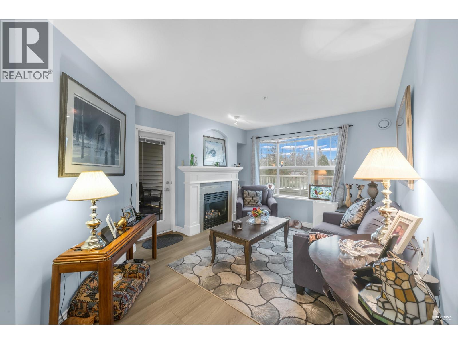 202 960 Lynn Valley Road, North Vancouver, British Columbia  V7J 3V6 - Photo 5 - R3085280