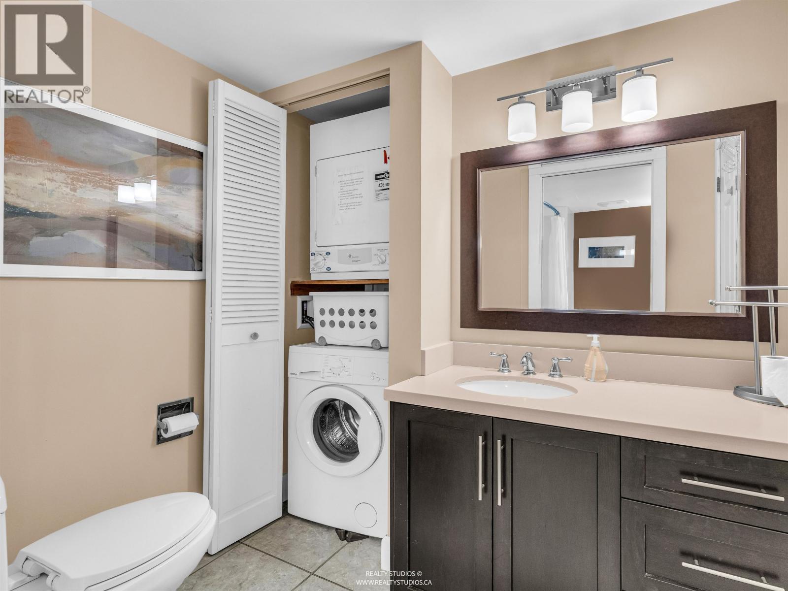 203 4323 Gallant Avenue, North Vancouver, British Columbia  V7G 2C1 - Photo 15 - R3085281