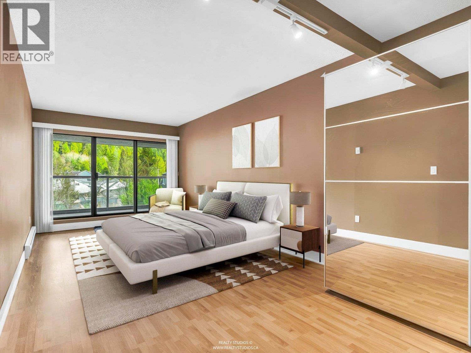 203 4323 Gallant Avenue, North Vancouver, British Columbia  V7G 2C1 - Photo 2 - R3085281