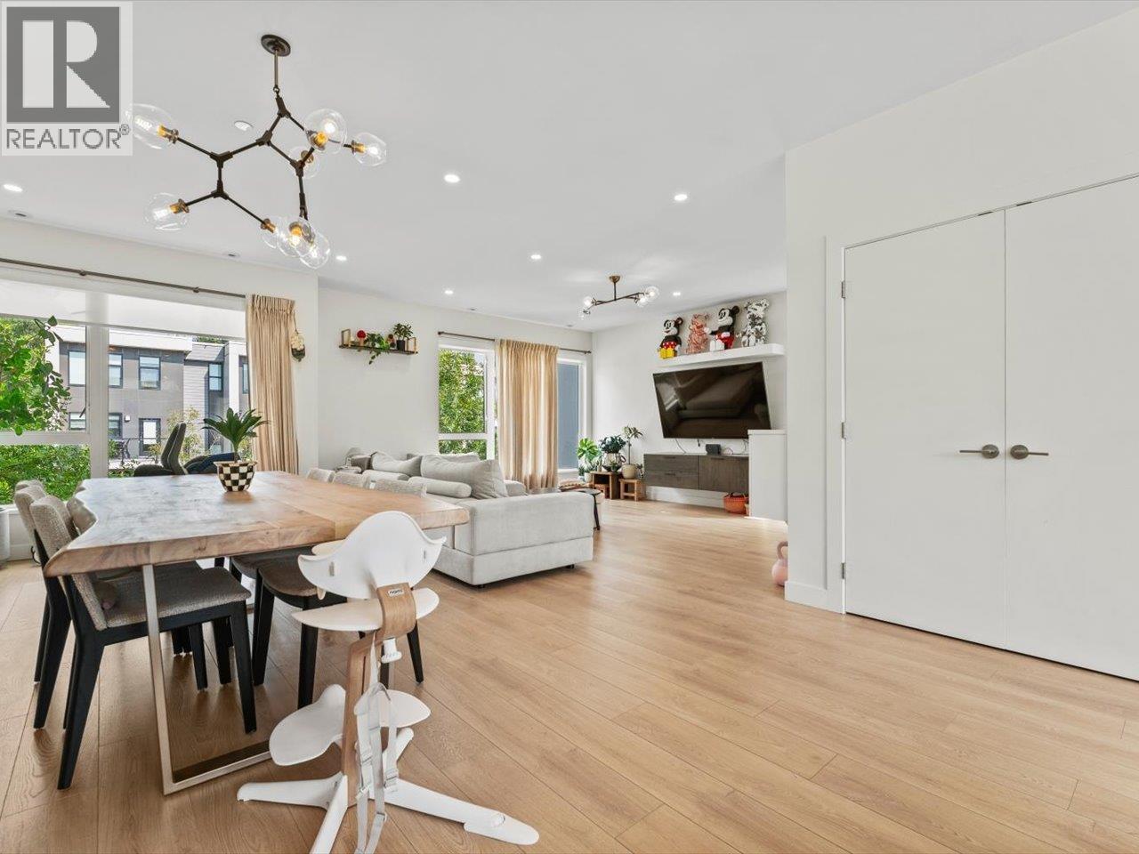 66 3597 Malsum Drive, North Vancouver, British Columbia  V7G 0B2 - Photo 6 - R3085291