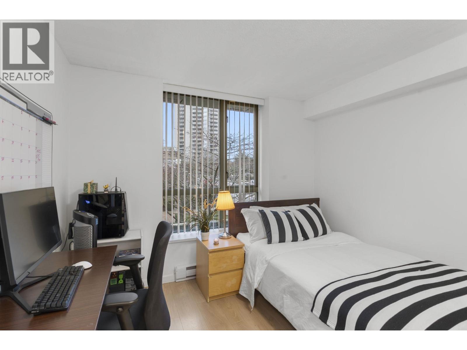 Th1 1889 Rosser Avenue, Burnaby, British Columbia  V5C 6R4 - Photo 17 - R3085310