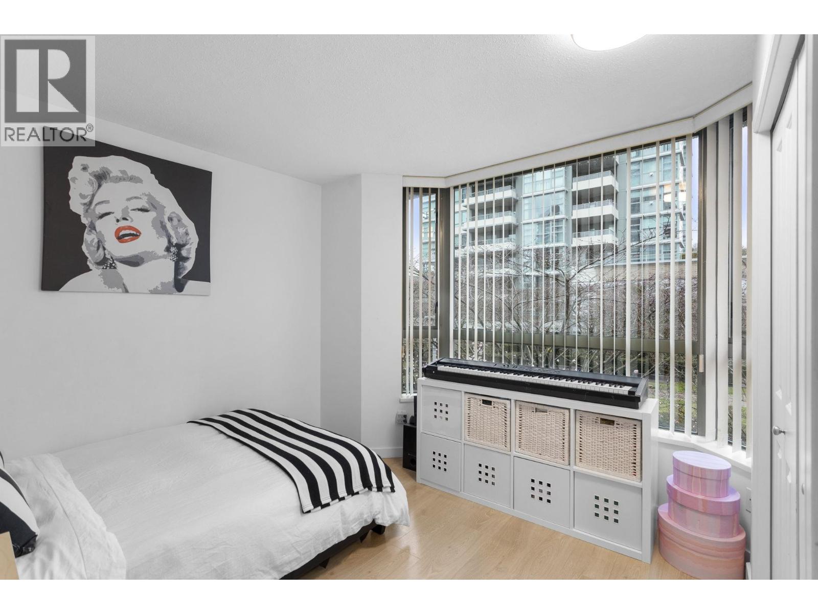 Th1 1889 Rosser Avenue, Burnaby, British Columbia  V5C 6R4 - Photo 20 - R3085310