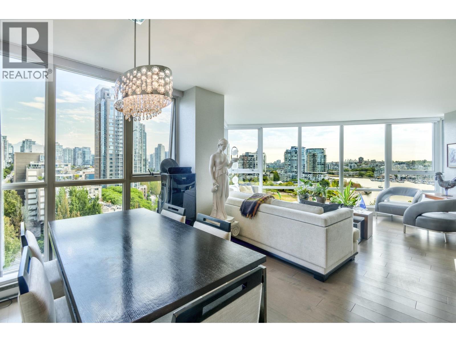 1207 1408 Strathmore Mews, Vancouver, British Columbia  V6Z 3A9 - Photo 2 - R3085328