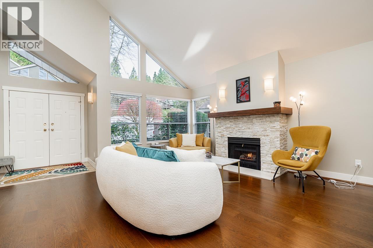 22 4055 Indian River Drive, North Vancouver, British Columbia  V7G 2R7 - Photo 3 - R3085329