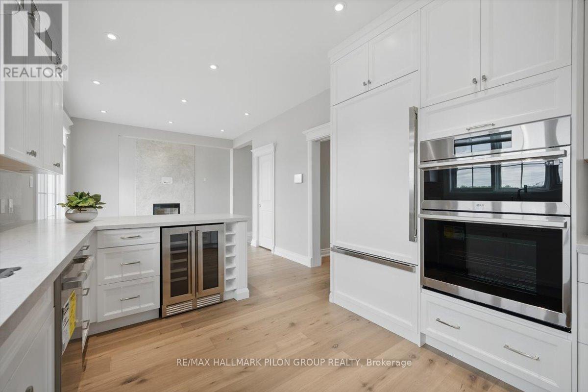 6373 Radisson Way, Ottawa, Ontario  K1C 2Z9 - Photo 10 - X12456005