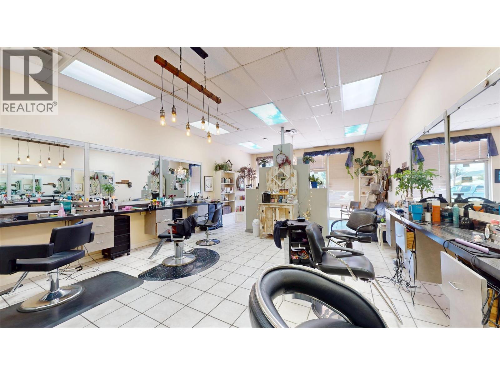 217 Cranbrook Street, Cranbrook, British Columbia  V1C 3R1 - Photo 6 - 10374615