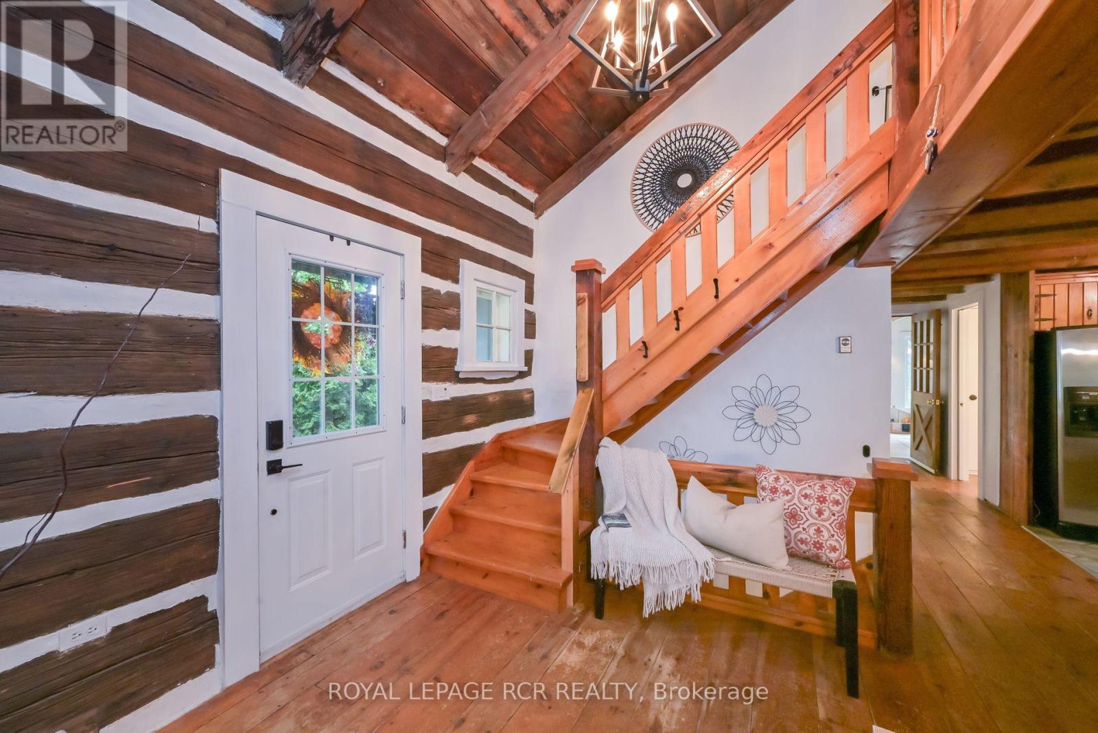 1762 Queen Street, Caledon, Ontario  L7K 2N6 - Photo 9 - W12429238