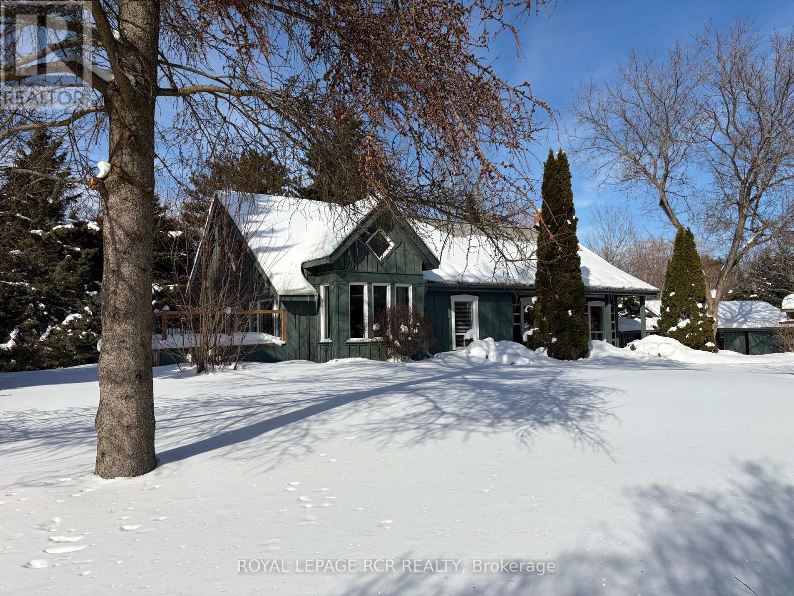 1762 Queen Street, Caledon, Ontario  L7K 2N6 - Photo 2 - W12429238