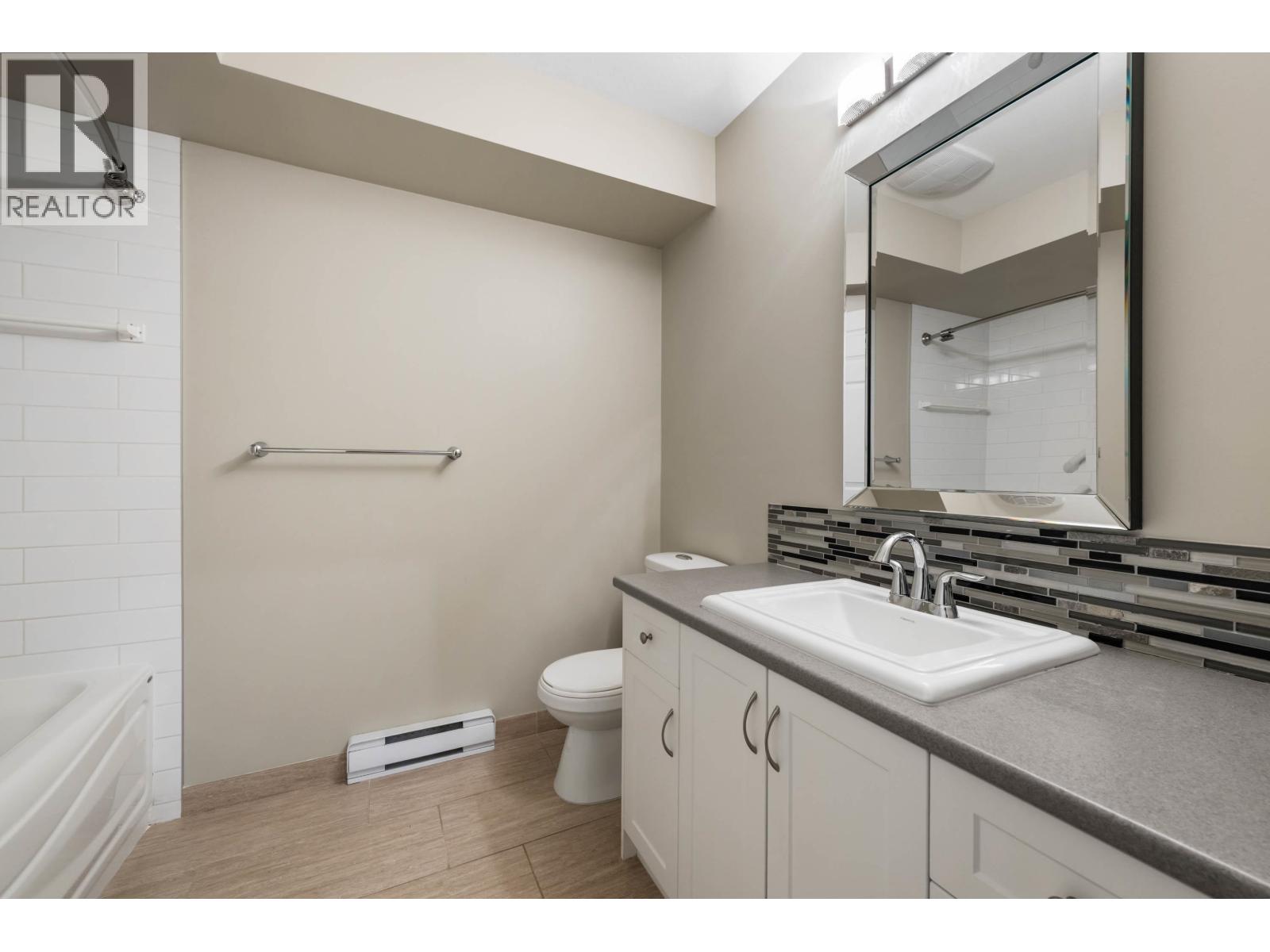 24813 122 Avenue, Maple Ridge, British Columbia  V4R 1Z8 - Photo 17 - R3085317