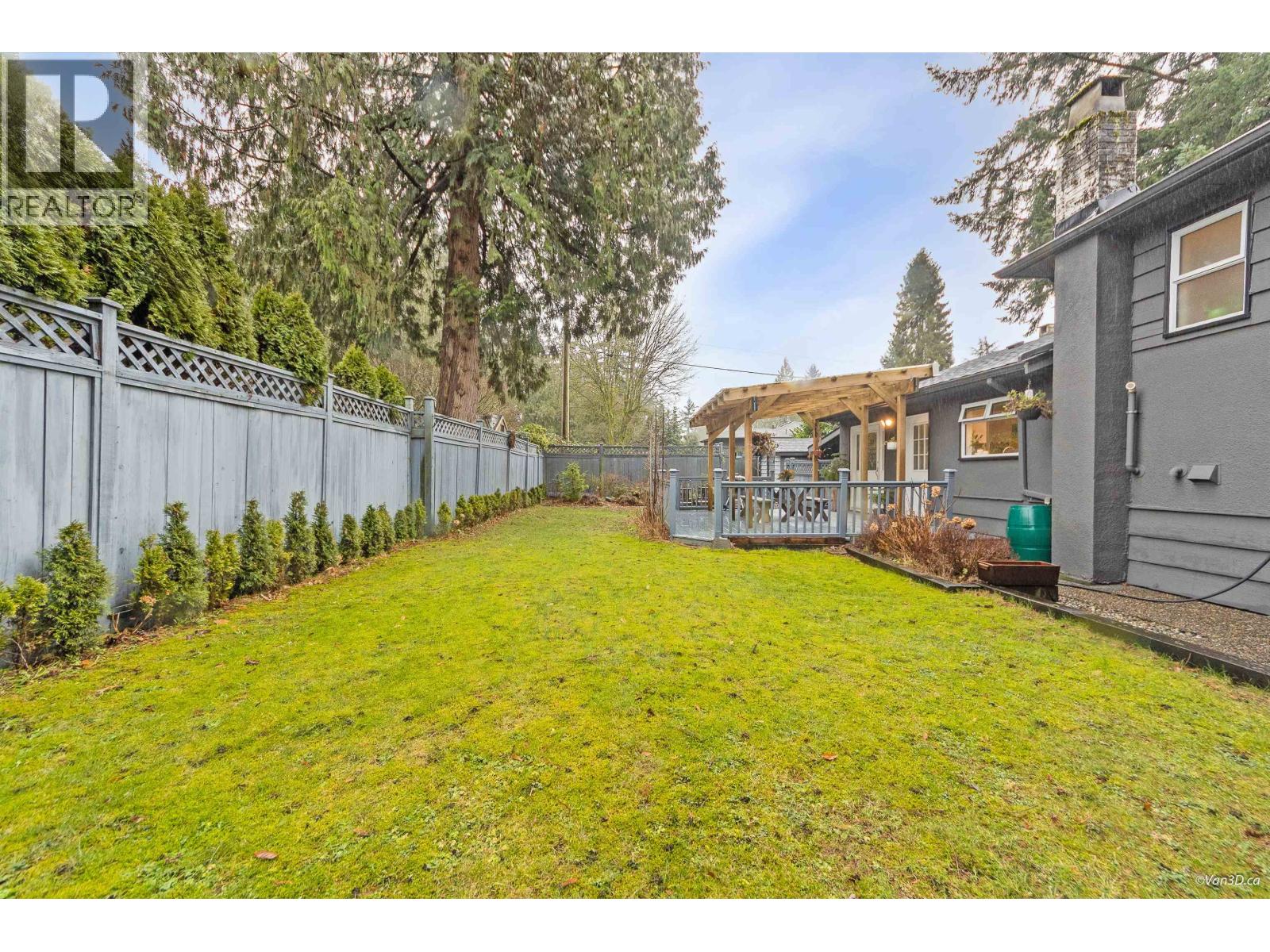 3020 Thorncliffe Drive, North Vancouver, British Columbia  V7R 2T1 - Photo 28 - R3085325